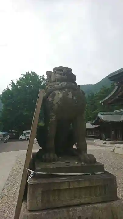 函館八幡宮の狛犬