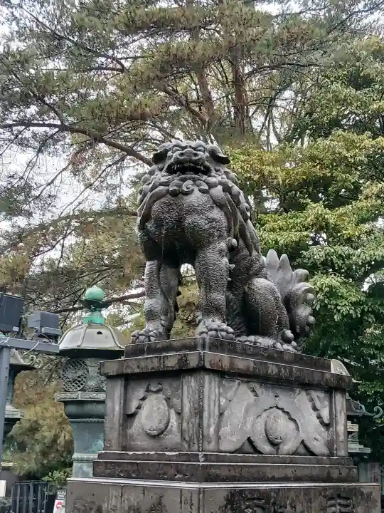上野東照宮の{uncategorized: "未分類", other: "その他", undefined: "問題あり", building: "その他建物", grave: "お墓", sacred_gate: "鳥居", guardian: "狛犬", statue: "像", buddha: "仏像", history: "歴史", nature: "自然", garden: "庭園", animal: "動物", pagoda: "塔", temizu: "手水舎", mountain_gate: "山門・神門", sanctuary: "本殿・本堂", subordinate: "末社・摂社", art: "芸術", scenery: "景色", jizo: "地蔵", ema: "絵馬", goshuin: "御朱印", omikuji: "おみくじ", items: "授与品その他", amulet: "お守り", goshuincho: "御朱印帳", eats: "食事", festival: "お祭り", votive_dance: "神楽", shichigosan: "七五三参", wedding: "結婚式", experience: "体験その他", initially: "初詣", around: "周辺", anti_infection: "感染症対策"}