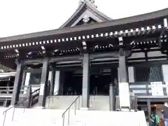 尊永寺の本殿