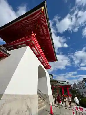 赤間神宮の山門・神門