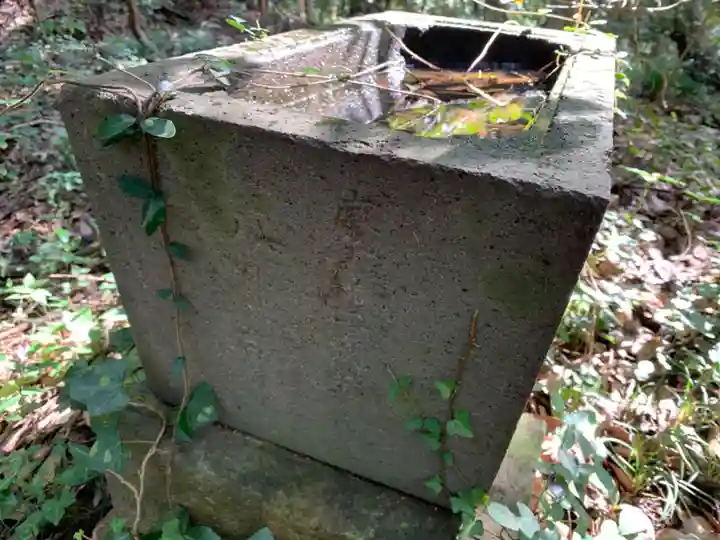 八幡神社の手水舎