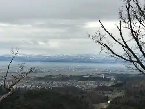 春日山神社の景色