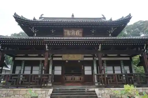 萬福寺の本殿・本堂