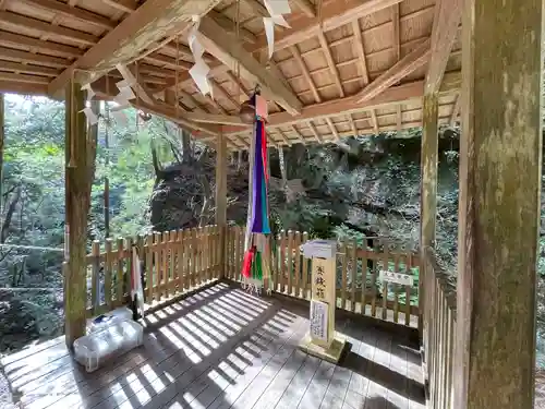 室生龍穴神社(奈良県)