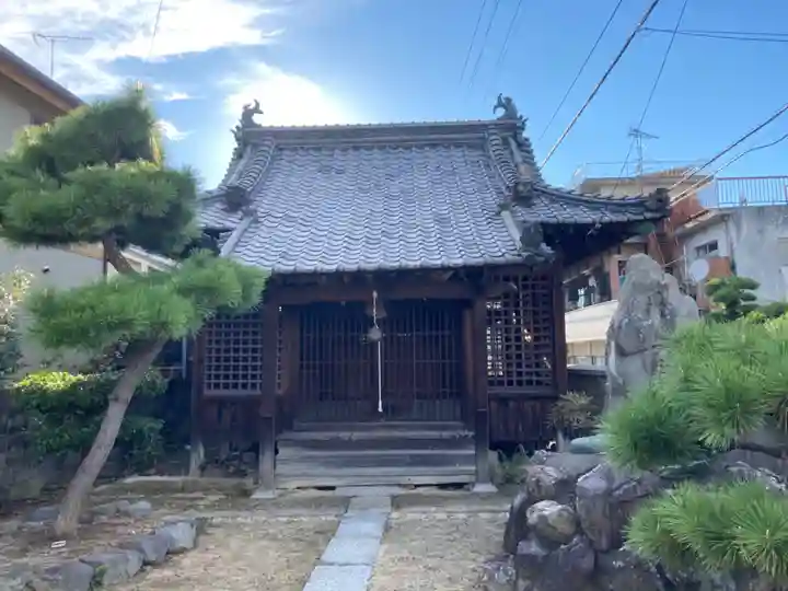 丹生神社の本殿・本堂