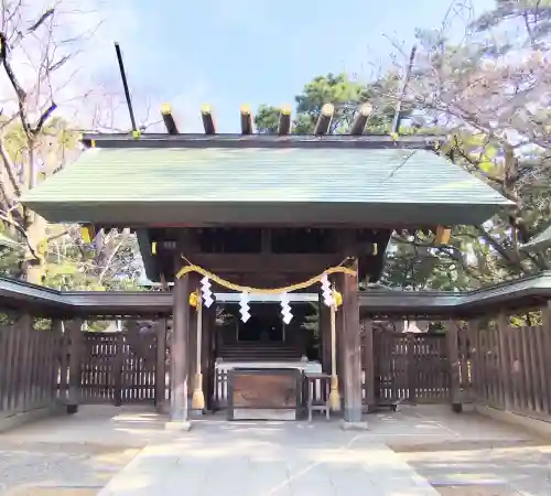 意富比神社の{uncategorized: "未分類", other: "その他", undefined: "問題あり", building: "その他建物", grave: "お墓", sacred_gate: "鳥居", guardian: "狛犬", statue: "像", buddha: "仏像", history: "歴史", nature: "自然", garden: "庭園", animal: "動物", pagoda: "塔", temizu: "手水舎", mountain_gate: "山門・神門", sanctuary: "本殿・本堂", subordinate: "末社・摂社", art: "芸術", scenery: "景色", jizo: "地蔵", ema: "絵馬", goshuin: "御朱印", omikuji: "おみくじ", items: "授与品その他", amulet: "お守り", goshuincho: "御朱印帳", eats: "食事", festival: "お祭り", votive_dance: "神楽", shichigosan: "七五三参", wedding: "結婚式", experience: "体験その他", initially: "初詣", around: "周辺", anti_infection: "感染症対策"}