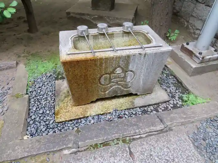 兜神社の手水舎
