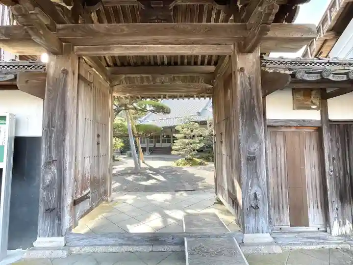 佛號寺の山門・神門