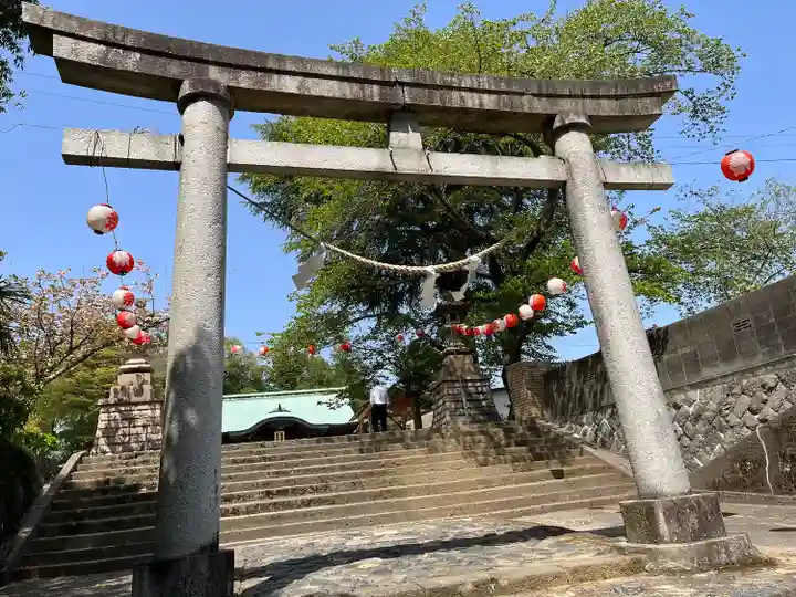 子鍬倉神社の鳥居