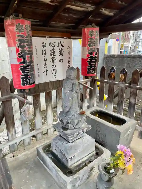 日宗寺 の{uncategorized: "未分類", other: "その他", undefined: "問題あり", building: "その他建物", grave: "お墓", sacred_gate: "鳥居", guardian: "狛犬", statue: "像", buddha: "仏像", history: "歴史", nature: "自然", garden: "庭園", animal: "動物", pagoda: "塔", temizu: "手水舎", mountain_gate: "山門・神門", sanctuary: "本殿・本堂", subordinate: "末社・摂社", art: "芸術", scenery: "景色", jizo: "地蔵", ema: "絵馬", goshuin: "御朱印", omikuji: "おみくじ", items: "授与品その他", amulet: "お守り", goshuincho: "御朱印帳", eats: "食事", festival: "お祭り", votive_dance: "神楽", shichigosan: "七五三参", wedding: "結婚式", experience: "体験その他", initially: "初詣", around: "周辺", anti_infection: "感染症対策"}