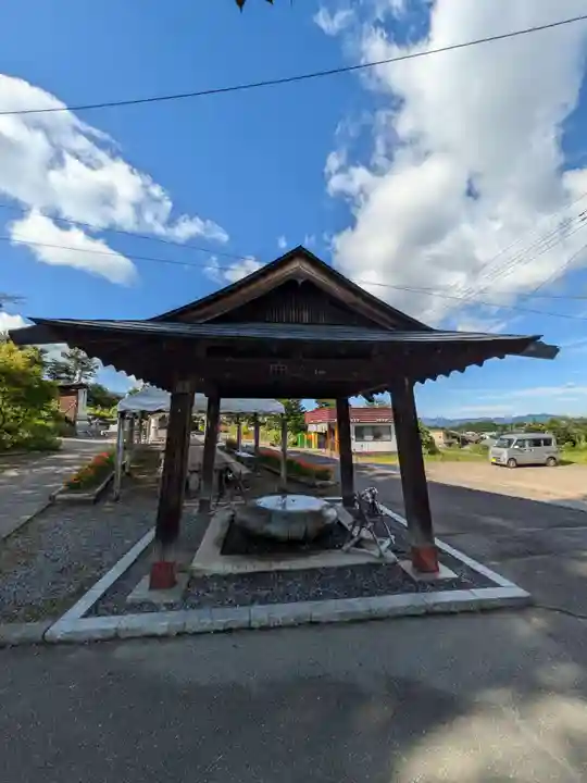 鎌原観音堂の手水舎