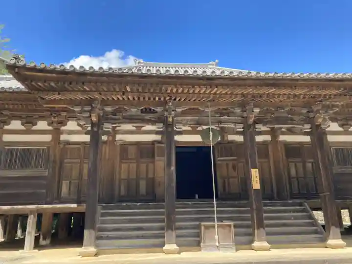 朝光寺の本殿・本堂