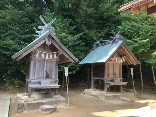 八重垣神社の末社