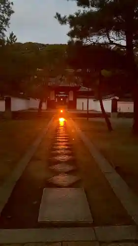 萬福寺の{uncategorized: "未分類", other: "その他", undefined: "問題あり", building: "その他建物", grave: "お墓", sacred_gate: "鳥居", guardian: "狛犬", statue: "像", buddha: "仏像", history: "歴史", nature: "自然", garden: "庭園", animal: "動物", pagoda: "塔", temizu: "手水舎", mountain_gate: "山門・神門", sanctuary: "本殿・本堂", subordinate: "末社・摂社", art: "芸術", scenery: "景色", jizo: "地蔵", ema: "絵馬", goshuin: "御朱印", omikuji: "おみくじ", items: "授与品その他", amulet: "お守り", goshuincho: "御朱印帳", eats: "食事", festival: "お祭り", votive_dance: "神楽", shichigosan: "七五三参", wedding: "結婚式", experience: "体験その他", initially: "初詣", around: "周辺", anti_infection: "感染症対策"}