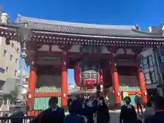 浅草寺の山門