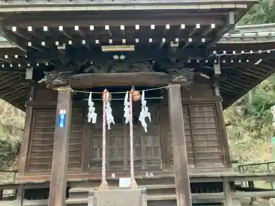 杉山神社の{uncategorized: "未分類", other: "その他", undefined: "問題あり", building: "その他建物", grave: "お墓", sacred_gate: "鳥居", guardian: "狛犬", statue: "像", buddha: "仏像", history: "歴史", nature: "自然", garden: "庭園", animal: "動物", pagoda: "塔", temizu: "手水舎", mountain_gate: "山門・神門", sanctuary: "本殿・本堂", subordinate: "末社・摂社", art: "芸術", scenery: "景色", jizo: "地蔵", ema: "絵馬", goshuin: "御朱印", omikuji: "おみくじ", items: "授与品その他", amulet: "お守り", goshuincho: "御朱印帳", eats: "食事", festival: "お祭り", votive_dance: "神楽", shichigosan: "七五三参", wedding: "結婚式", experience: "体験その他", initially: "初詣", around: "周辺", anti_infection: "感染症対策"}