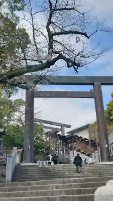 伊勢山皇大神宮の{uncategorized: "未分類", other: "その他", undefined: "問題あり", building: "その他建物", grave: "お墓", sacred_gate: "鳥居", guardian: "狛犬", statue: "像", buddha: "仏像", history: "歴史", nature: "自然", garden: "庭園", animal: "動物", pagoda: "塔", temizu: "手水舎", mountain_gate: "山門・神門", sanctuary: "本殿・本堂", subordinate: "末社・摂社", art: "芸術", scenery: "景色", jizo: "地蔵", ema: "絵馬", goshuin: "御朱印", omikuji: "おみくじ", items: "授与品その他", amulet: "お守り", goshuincho: "御朱印帳", eats: "食事", festival: "お祭り", votive_dance: "神楽", shichigosan: "七五三参", wedding: "結婚式", experience: "体験その他", initially: "初詣", around: "周辺", anti_infection: "感染症対策"}