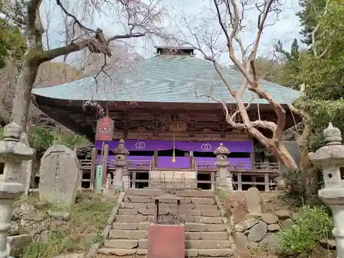 西明寺の本殿