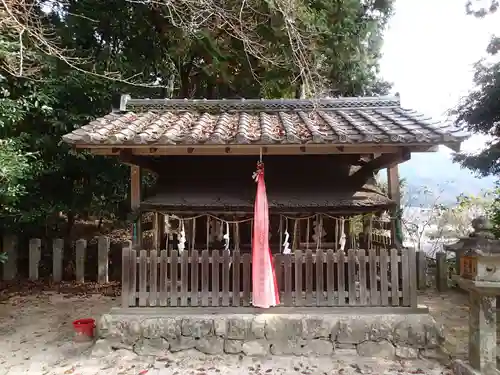 石座神社の本殿・本堂