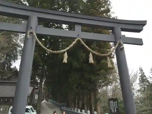 戸隠神社中社の鳥居