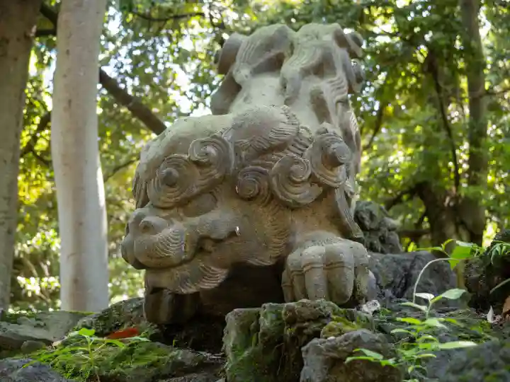 赤坂氷川神社の{uncategorized: "未分類", other: "その他", undefined: "問題あり", building: "その他建物", grave: "お墓", sacred_gate: "鳥居", guardian: "狛犬", statue: "像", buddha: "仏像", history: "歴史", nature: "自然", garden: "庭園", animal: "動物", pagoda: "塔", temizu: "手水舎", mountain_gate: "山門・神門", sanctuary: "本殿・本堂", subordinate: "末社・摂社", art: "芸術", scenery: "景色", jizo: "地蔵", ema: "絵馬", goshuin: "御朱印", omikuji: "おみくじ", items: "授与品その他", amulet: "お守り", goshuincho: "御朱印帳", eats: "食事", festival: "お祭り", votive_dance: "神楽", shichigosan: "七五三参", wedding: "結婚式", experience: "体験その他", initially: "初詣", around: "周辺", anti_infection: "感染症対策"}