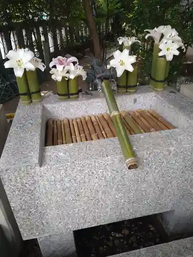 前川神社の手水舎