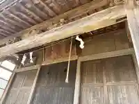 稲荷神社の{uncategorized: "未分類", other: "その他", undefined: "問題あり", building: "その他建物", grave: "お墓", sacred_gate: "鳥居", guardian: "狛犬", statue: "像", buddha: "仏像", history: "歴史", nature: "自然", garden: "庭園", animal: "動物", pagoda: "塔", temizu: "手水舎", mountain_gate: "山門・神門", sanctuary: "本殿・本堂", subordinate: "末社・摂社", art: "芸術", scenery: "景色", jizo: "地蔵", ema: "絵馬", goshuin: "御朱印", omikuji: "おみくじ", items: "授与品その他", amulet: "お守り", goshuincho: "御朱印帳", eats: "食事", festival: "お祭り", votive_dance: "神楽", shichigosan: "七五三参", wedding: "結婚式", experience: "体験その他", initially: "初詣", around: "周辺", anti_infection: "感染症対策"}