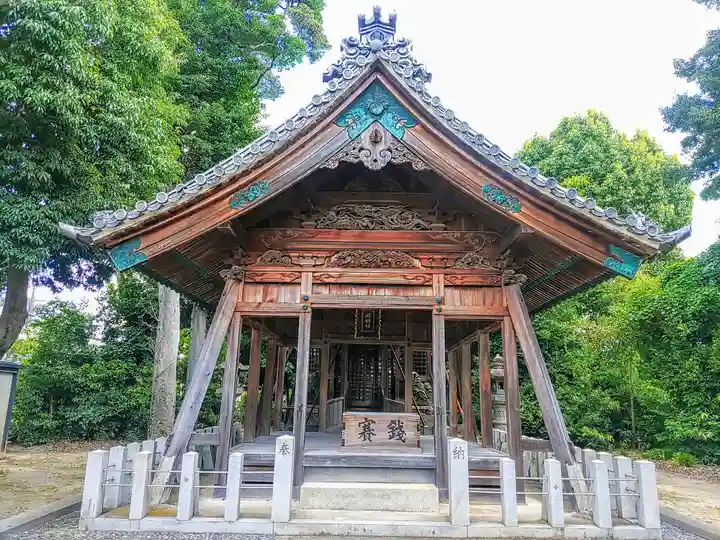 県明社の本殿・本堂