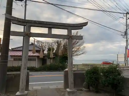 磯邊神社の鳥居