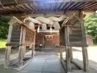 宇能遲神社の{uncategorized: "未分類", other: "その他", undefined: "問題あり", building: "その他建物", grave: "お墓", sacred_gate: "鳥居", guardian: "狛犬", statue: "像", buddha: "仏像", history: "歴史", nature: "自然", garden: "庭園", animal: "動物", pagoda: "塔", temizu: "手水舎", mountain_gate: "山門・神門", sanctuary: "本殿・本堂", subordinate: "末社・摂社", art: "芸術", scenery: "景色", jizo: "地蔵", ema: "絵馬", goshuin: "御朱印", omikuji: "おみくじ", items: "授与品その他", amulet: "お守り", goshuincho: "御朱印帳", eats: "食事", festival: "お祭り", votive_dance: "神楽", shichigosan: "七五三参", wedding: "結婚式", experience: "体験その他", initially: "初詣", around: "周辺", anti_infection: "感染症対策"}