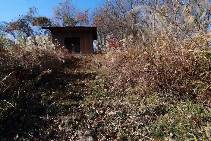 養蚕神社の本殿