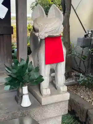 有楽稲荷神社の{uncategorized: "未分類", other: "その他", undefined: "問題あり", building: "その他建物", grave: "お墓", sacred_gate: "鳥居", guardian: "狛犬", statue: "像", buddha: "仏像", history: "歴史", nature: "自然", garden: "庭園", animal: "動物", pagoda: "塔", temizu: "手水舎", mountain_gate: "山門・神門", sanctuary: "本殿・本堂", subordinate: "末社・摂社", art: "芸術", scenery: "景色", jizo: "地蔵", ema: "絵馬", goshuin: "御朱印", omikuji: "おみくじ", items: "授与品その他", amulet: "お守り", goshuincho: "御朱印帳", eats: "食事", festival: "お祭り", votive_dance: "神楽", shichigosan: "七五三参", wedding: "結婚式", experience: "体験その他", initially: "初詣", around: "周辺", anti_infection: "感染症対策"}