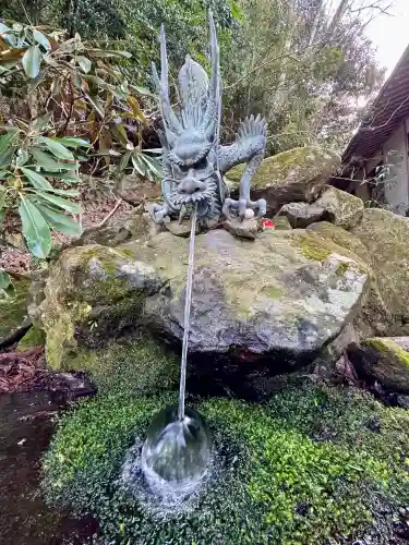 英彦山神宮の{uncategorized: "未分類", other: "その他", undefined: "問題あり", building: "その他建物", grave: "お墓", sacred_gate: "鳥居", guardian: "狛犬", statue: "像", buddha: "仏像", history: "歴史", nature: "自然", garden: "庭園", animal: "動物", pagoda: "塔", temizu: "手水舎", mountain_gate: "山門・神門", sanctuary: "本殿・本堂", subordinate: "末社・摂社", art: "芸術", scenery: "景色", jizo: "地蔵", ema: "絵馬", goshuin: "御朱印", omikuji: "おみくじ", items: "授与品その他", amulet: "お守り", goshuincho: "御朱印帳", eats: "食事", festival: "お祭り", votive_dance: "神楽", shichigosan: "七五三参", wedding: "結婚式", experience: "体験その他", initially: "初詣", around: "周辺", anti_infection: "感染症対策"}