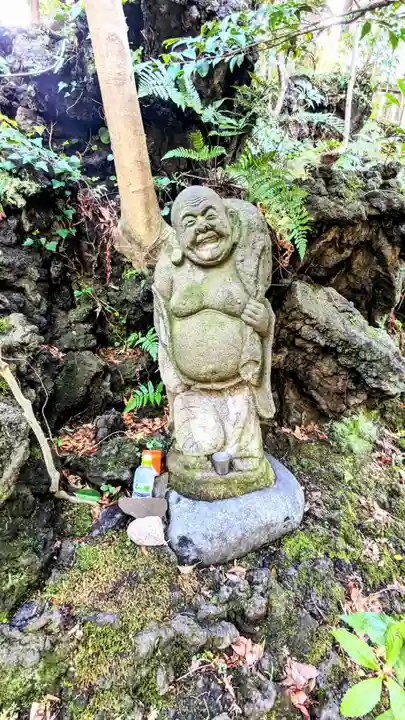 赤坂氷川神社の像