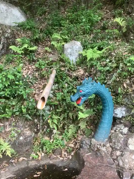 桃太郎神社(栗栖)の手水舎