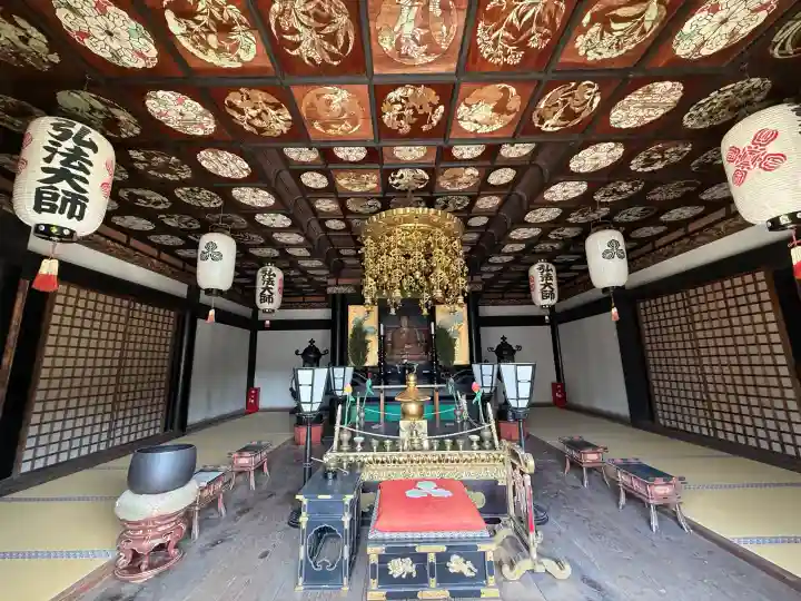根来寺の{uncategorized: "未分類", other: "その他", undefined: "問題あり", building: "その他建物", grave: "お墓", sacred_gate: "鳥居", guardian: "狛犬", statue: "像", buddha: "仏像", history: "歴史", nature: "自然", garden: "庭園", animal: "動物", pagoda: "塔", temizu: "手水舎", mountain_gate: "山門・神門", sanctuary: "本殿・本堂", subordinate: "末社・摂社", art: "芸術", scenery: "景色", jizo: "地蔵", ema: "絵馬", goshuin: "御朱印", omikuji: "おみくじ", items: "授与品その他", amulet: "お守り", goshuincho: "御朱印帳", eats: "食事", festival: "お祭り", votive_dance: "神楽", shichigosan: "七五三参", wedding: "結婚式", experience: "体験その他", initially: "初詣", around: "周辺", anti_infection: "感染症対策"}