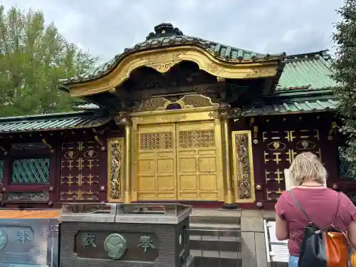 上野東照宮の{uncategorized: "未分類", other: "その他", undefined: "問題あり", building: "その他建物", grave: "お墓", sacred_gate: "鳥居", guardian: "狛犬", statue: "像", buddha: "仏像", history: "歴史", nature: "自然", garden: "庭園", animal: "動物", pagoda: "塔", temizu: "手水舎", mountain_gate: "山門・神門", sanctuary: "本殿・本堂", subordinate: "末社・摂社", art: "芸術", scenery: "景色", jizo: "地蔵", ema: "絵馬", goshuin: "御朱印", omikuji: "おみくじ", items: "授与品その他", amulet: "お守り", goshuincho: "御朱印帳", eats: "食事", festival: "お祭り", votive_dance: "神楽", shichigosan: "七五三参", wedding: "結婚式", experience: "体験その他", initially: "初詣", around: "周辺", anti_infection: "感染症対策"}