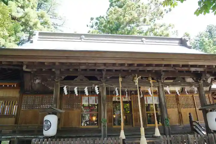 蠶養國神社の本殿・本堂