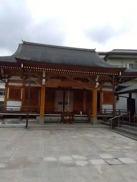 東覺寺の本殿・本堂