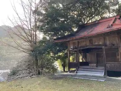 両新田神社の本殿・本堂