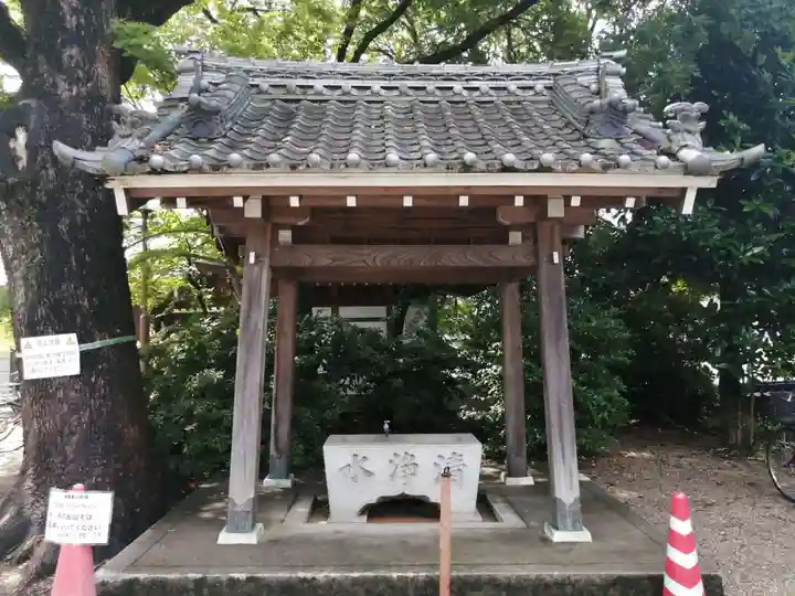 仏地院の手水舎