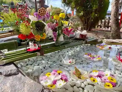 このみ白雲大社の{uncategorized: "未分類", other: "その他", undefined: "問題あり", building: "その他建物", grave: "お墓", sacred_gate: "鳥居", guardian: "狛犬", statue: "像", buddha: "仏像", history: "歴史", nature: "自然", garden: "庭園", animal: "動物", pagoda: "塔", temizu: "手水舎", mountain_gate: "山門・神門", sanctuary: "本殿・本堂", subordinate: "末社・摂社", art: "芸術", scenery: "景色", jizo: "地蔵", ema: "絵馬", goshuin: "御朱印", omikuji: "おみくじ", items: "授与品その他", amulet: "お守り", goshuincho: "御朱印帳", eats: "食事", festival: "お祭り", votive_dance: "神楽", shichigosan: "七五三参", wedding: "結婚式", experience: "体験その他", initially: "初詣", around: "周辺", anti_infection: "感染症対策"}