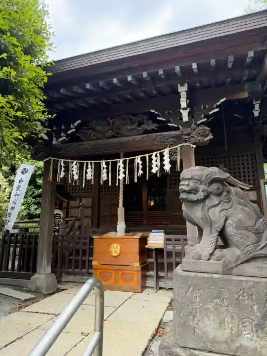白髭神社の{uncategorized: "未分類", other: "その他", undefined: "問題あり", building: "その他建物", grave: "お墓", sacred_gate: "鳥居", guardian: "狛犬", statue: "像", buddha: "仏像", history: "歴史", nature: "自然", garden: "庭園", animal: "動物", pagoda: "塔", temizu: "手水舎", mountain_gate: "山門・神門", sanctuary: "本殿・本堂", subordinate: "末社・摂社", art: "芸術", scenery: "景色", jizo: "地蔵", ema: "絵馬", goshuin: "御朱印", omikuji: "おみくじ", items: "授与品その他", amulet: "お守り", goshuincho: "御朱印帳", eats: "食事", festival: "お祭り", votive_dance: "神楽", shichigosan: "七五三参", wedding: "結婚式", experience: "体験その他", initially: "初詣", around: "周辺", anti_infection: "感染症対策"}