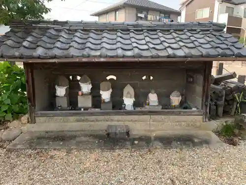 山神社の地蔵