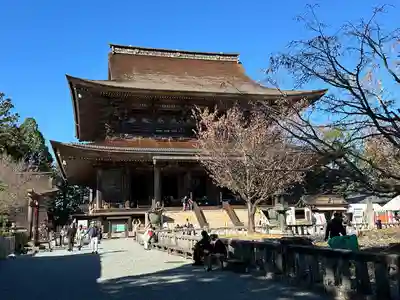 金峯山寺の本殿・本堂