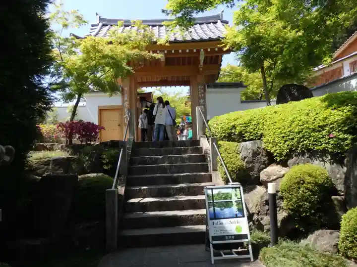 宝徳寺の山門・神門