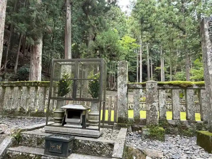身延山 祖廟拝殿(山梨県)