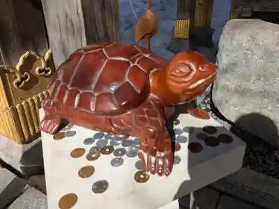 彌彦神社　(伊夜日子神社)の像