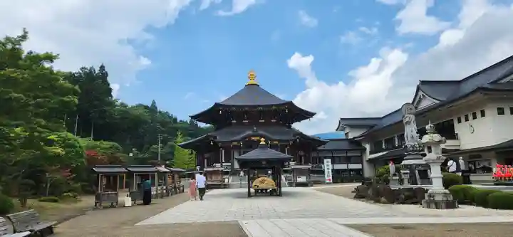 西方寺の本殿・本堂
