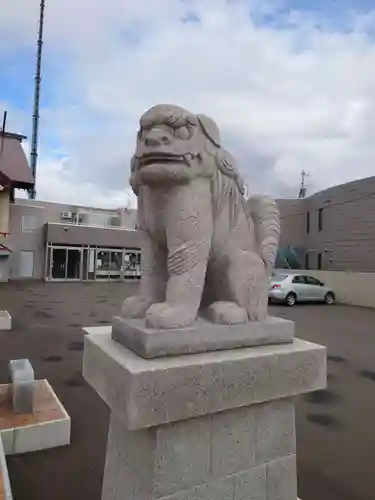 新川皇大神社の狛犬